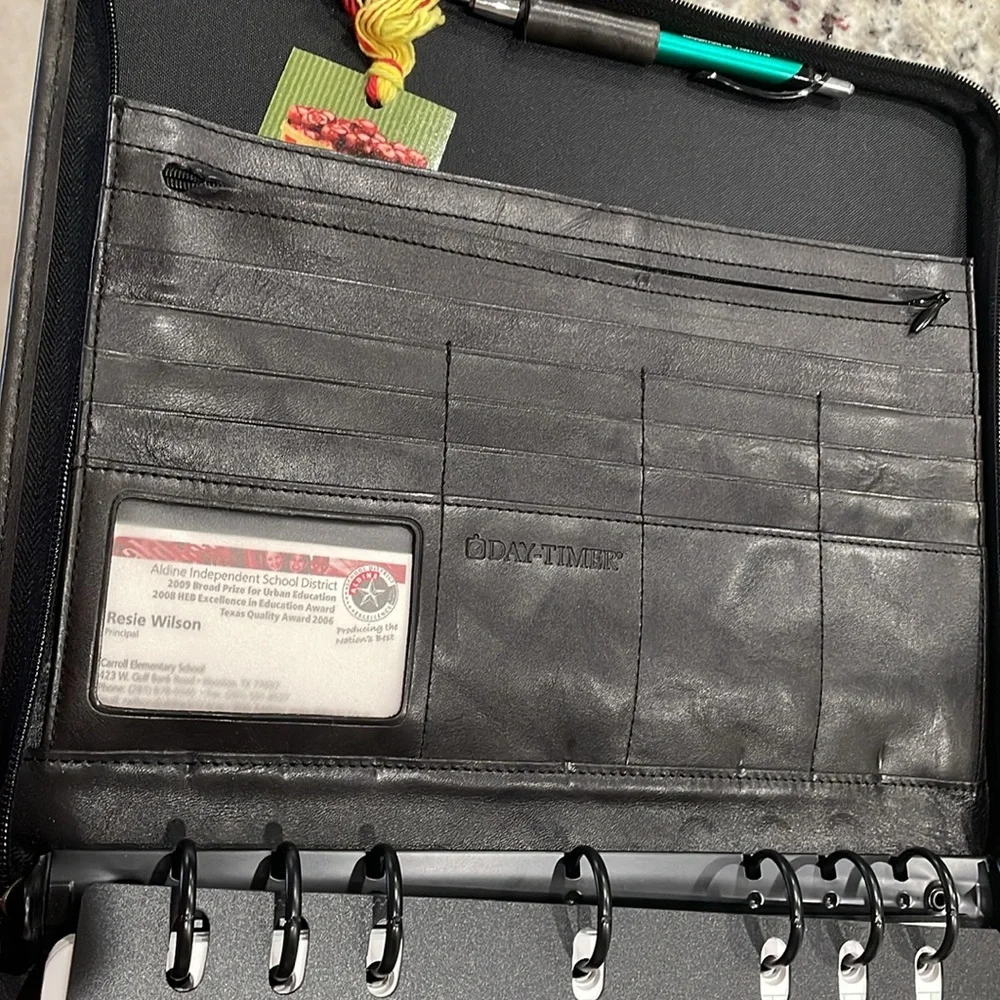 Day-Timer Brownish Leather Organizer Planner Zip Around 8 3/4